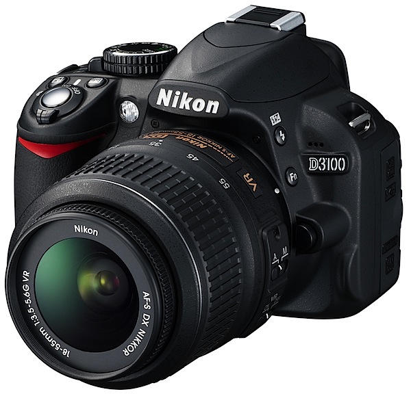 Nikon D3100_18_55_front34l_l.jpg