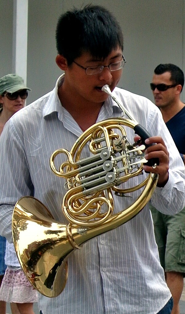 Man playing horn.JPG