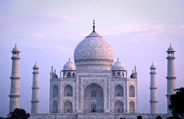taj-2